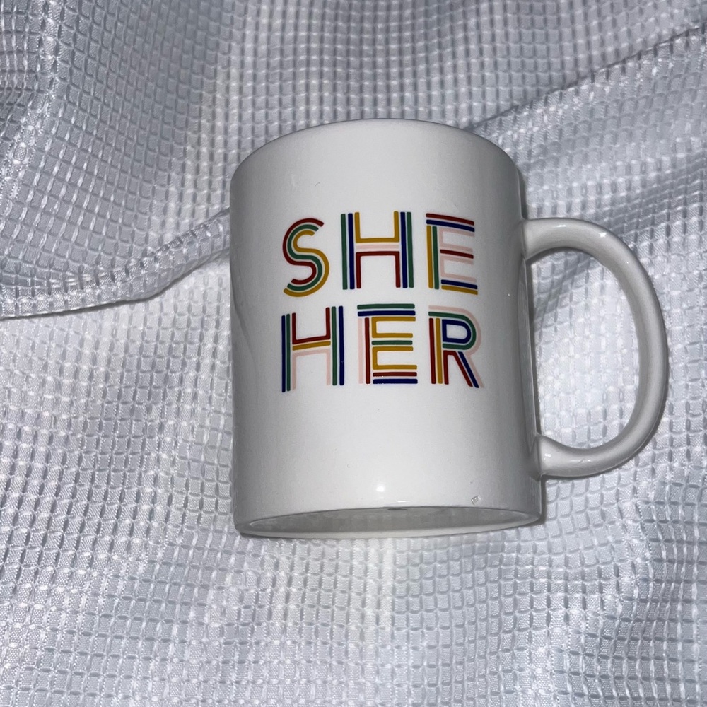 NWOT room essentials mug
